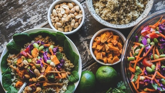 Which food can I eat to balance my hormones?(Adobe Stock)