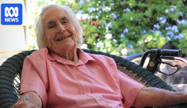 From soapboxes to social media: Two artists shaping Queensland's bush art scene