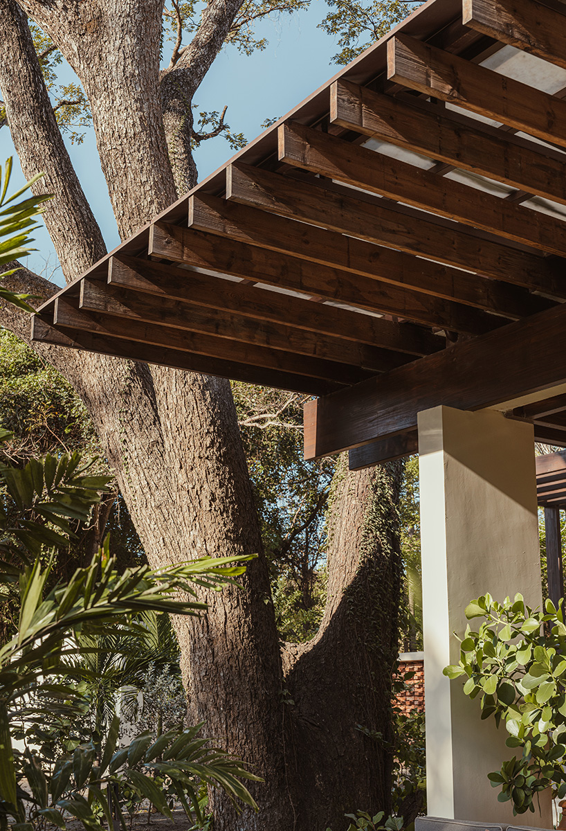 andaz casa de playa a contemporary pavilion embracing costa ricas coastal landscape 8