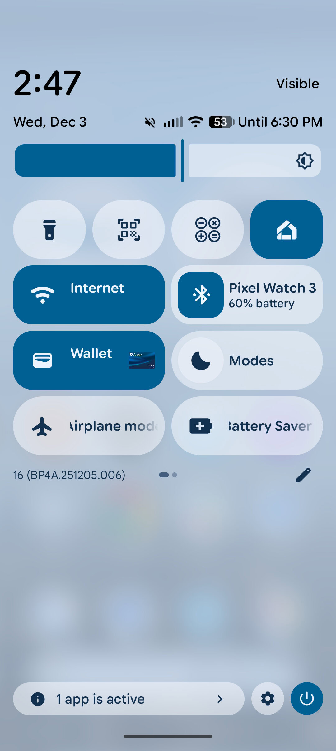 Background blur effect enabled on a Pixel running Android 16 QPR2.