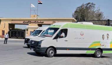 Israel accused of ‘manoeuvring’ as it says Gaza crossing open one way only | Israel-Palestine conflict News