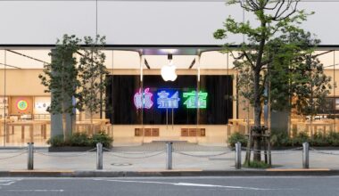 Apple opens up iOS in Japan in response to new regulations