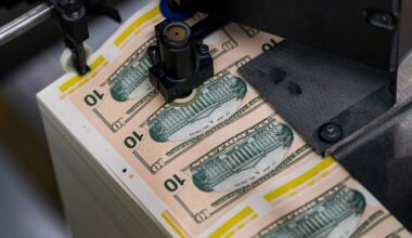 Dollar Posts Worst Year Since 2017 With More Fed Cuts Expected