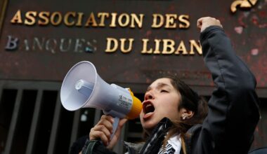 Lebanese Cabinet approves a draft law to return funds wiped out with the 2019 collapse of banks