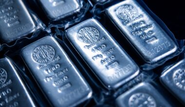 Silver Nears Record As US Payrolls Reinforce Fed Rate-Cut Bets