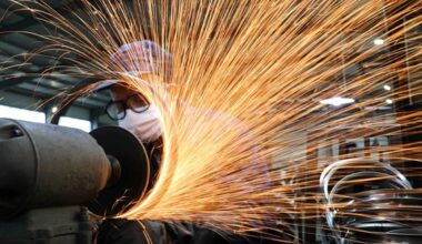 Brokerages Divided On RBI Rate Cuts