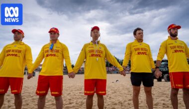 In pictures: Surf lifesavers pay tribute to Bondi victims