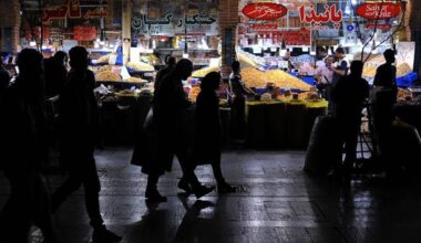 Falling oil income disrupts Iran’s vital imports, MP says