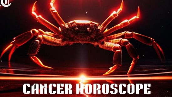 Cancer Horoscope Today: Read our expert astrological predictions to find out what the stars have in store for you. (Freepik)
