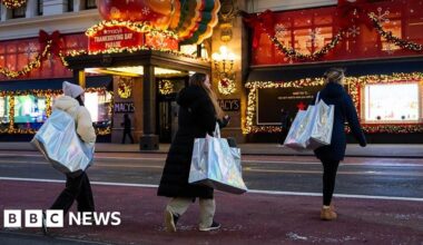 AI tools transform Christmas shopping as people turn to chatbots