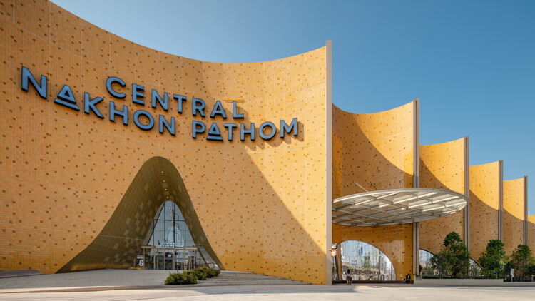 Central Nakhon Pathom / Stu/D/O Architects - Image 1 of 47