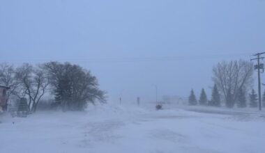 RCMP, Ministry of Highways warn drivers about deteriorating conditions as Alberta clipper slams Saskatchewan
