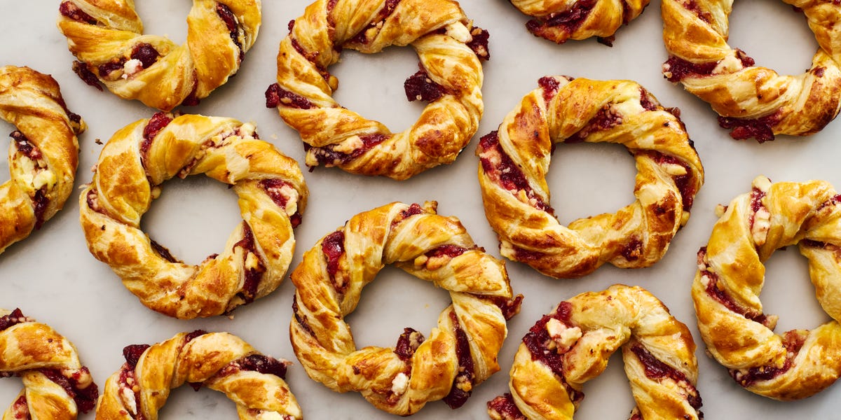Best Cranberry-Feta Puff Pastry Wreaths Recipe