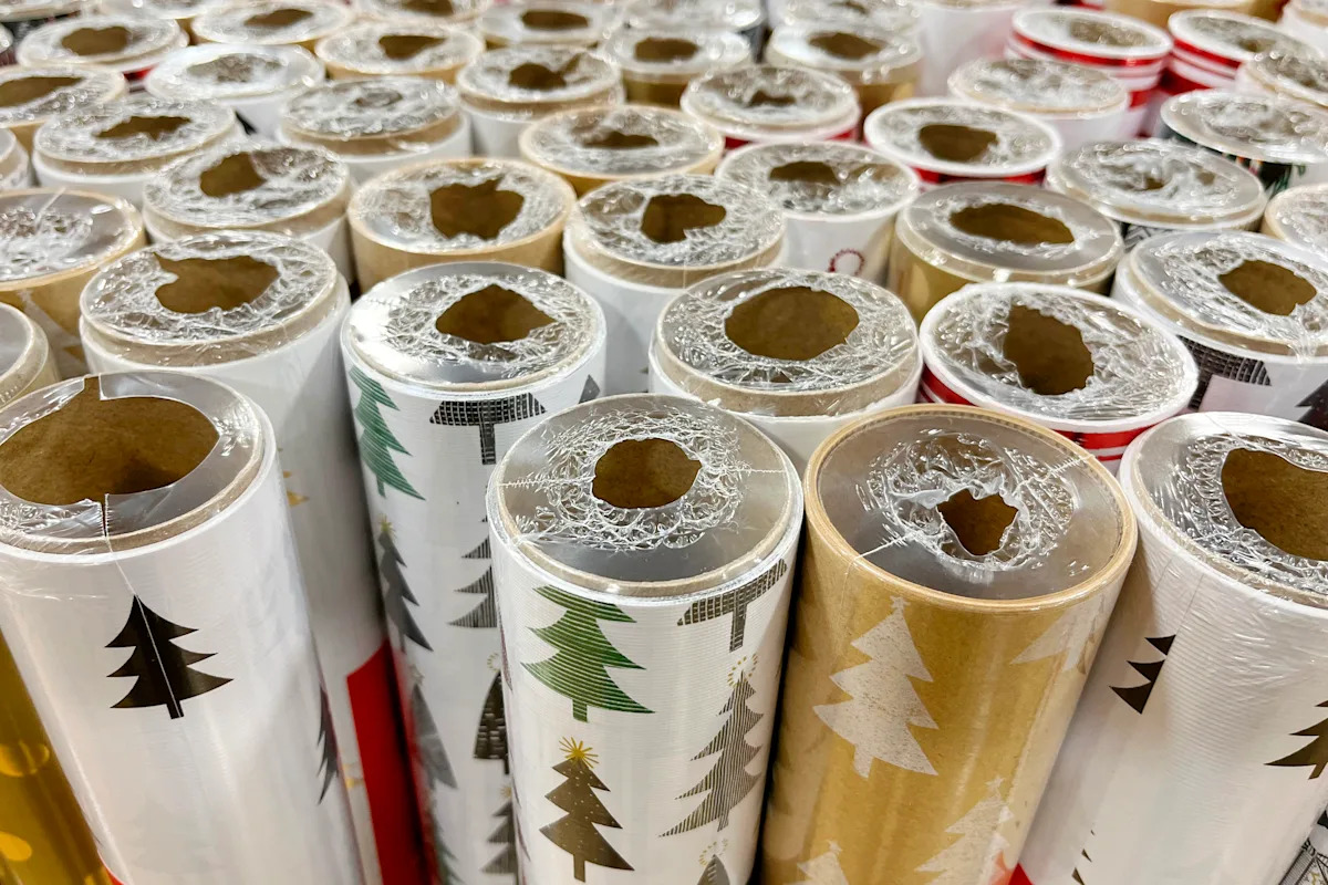 Simple way to check if your Christmas wrapping paper can be recycled