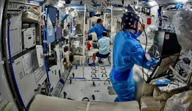 Shenzhou-21 crew conduct experiments in multiple fields - news.cgtn.com