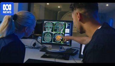 Brain research centre The Florey sues executive, allegeing he stole and erased files