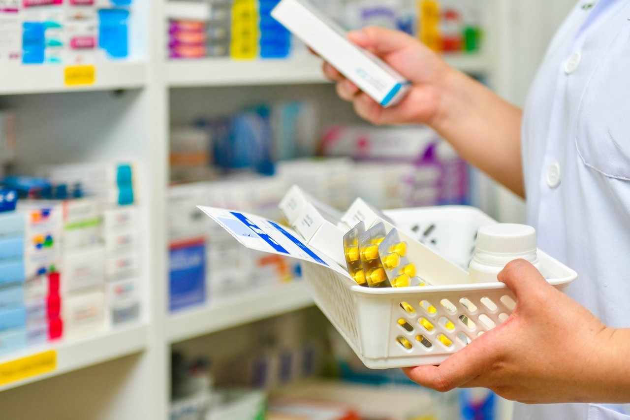 Interstate prescription barrier removed as Tasmania passes pharmacy reform