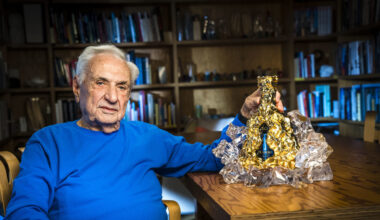 9 times Frank Gehry created objects beyond architecture | News