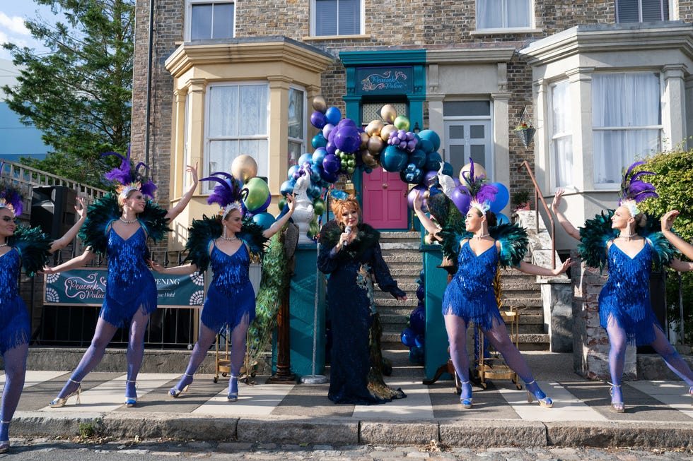 elaine knight, eastenders