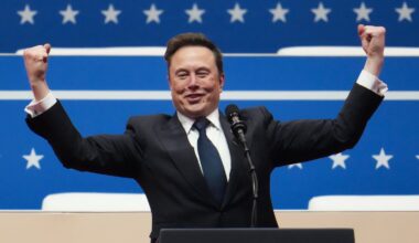 Elon Musk Biographer Says SpaceX Series Is Dead at HBO