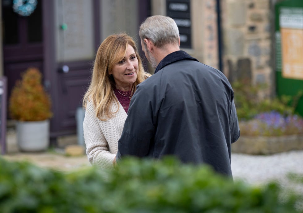 ray, laurel thomas, emmerdale