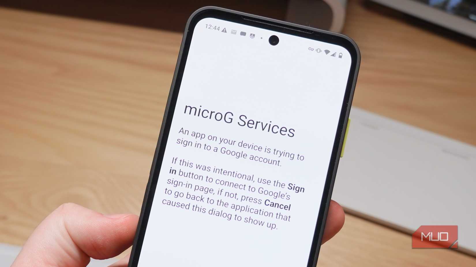 microG services warning on /e/OS.