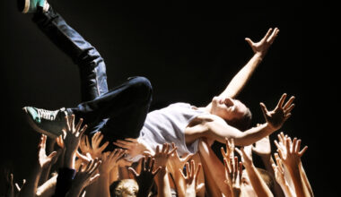 Fame Can Cut Years From a Singer's Life, Study Reveals : ScienceAlert