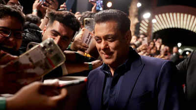 Salman Khan says ‘I don’t think I am a great actor’; ‘Mujhe lagta hai aap log mujh par hans dete ho,’ fans refuse to agree