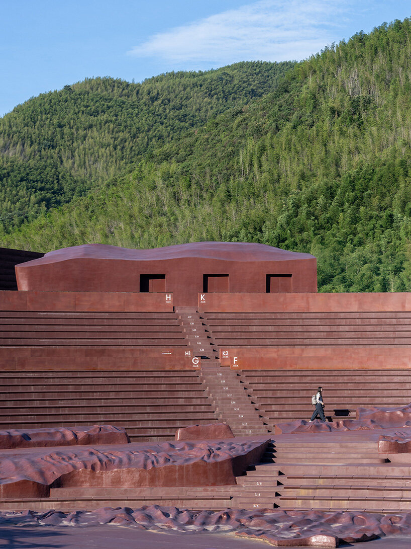 GOA crafts an open-air theater in china where birds and humans share the same stage