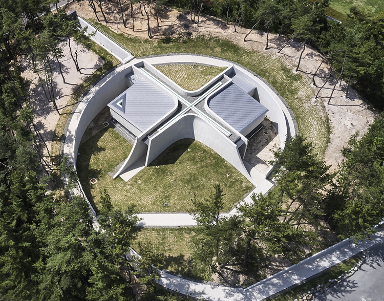 Handong University Prayer Room Heaven's Voice / Itm Yooehwa Architects - Image 1 of 19