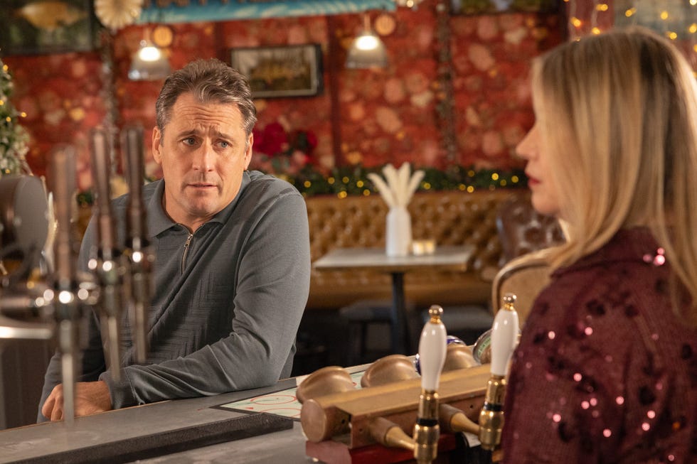 tony hutchinson and diane hutchinson in hollyoaks