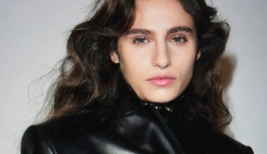 Khaite Pre-Fall 2026 Ready-to-Wear Runway, Fashion Show & Collection Review