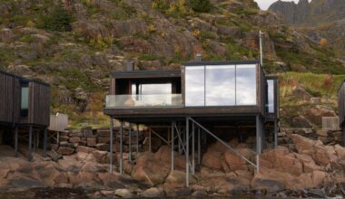 Drink In Views of Norway’s Archipelago at This Rentable Waterfront Cabin