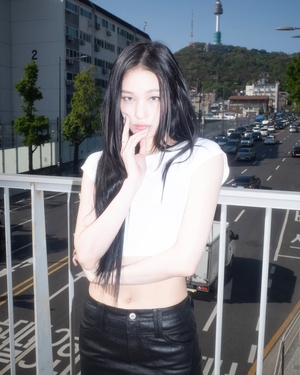 How a Shinsegae heiress became K-pop’s most-watched rookie