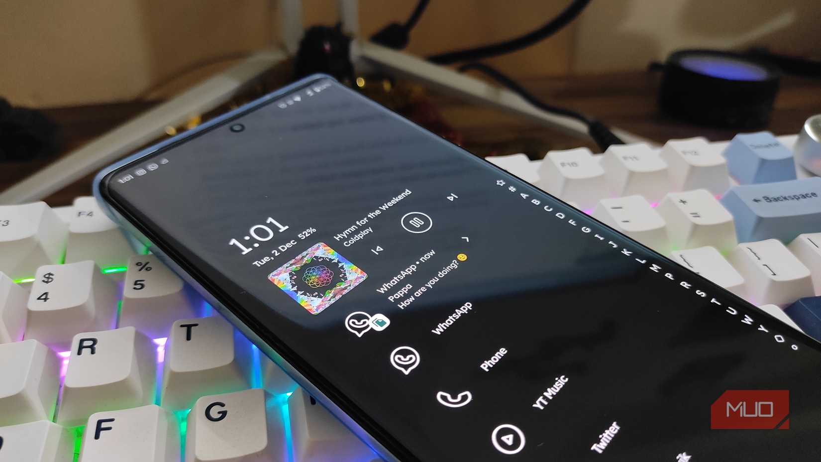 Contextual messages on Niagara launcher home screen.