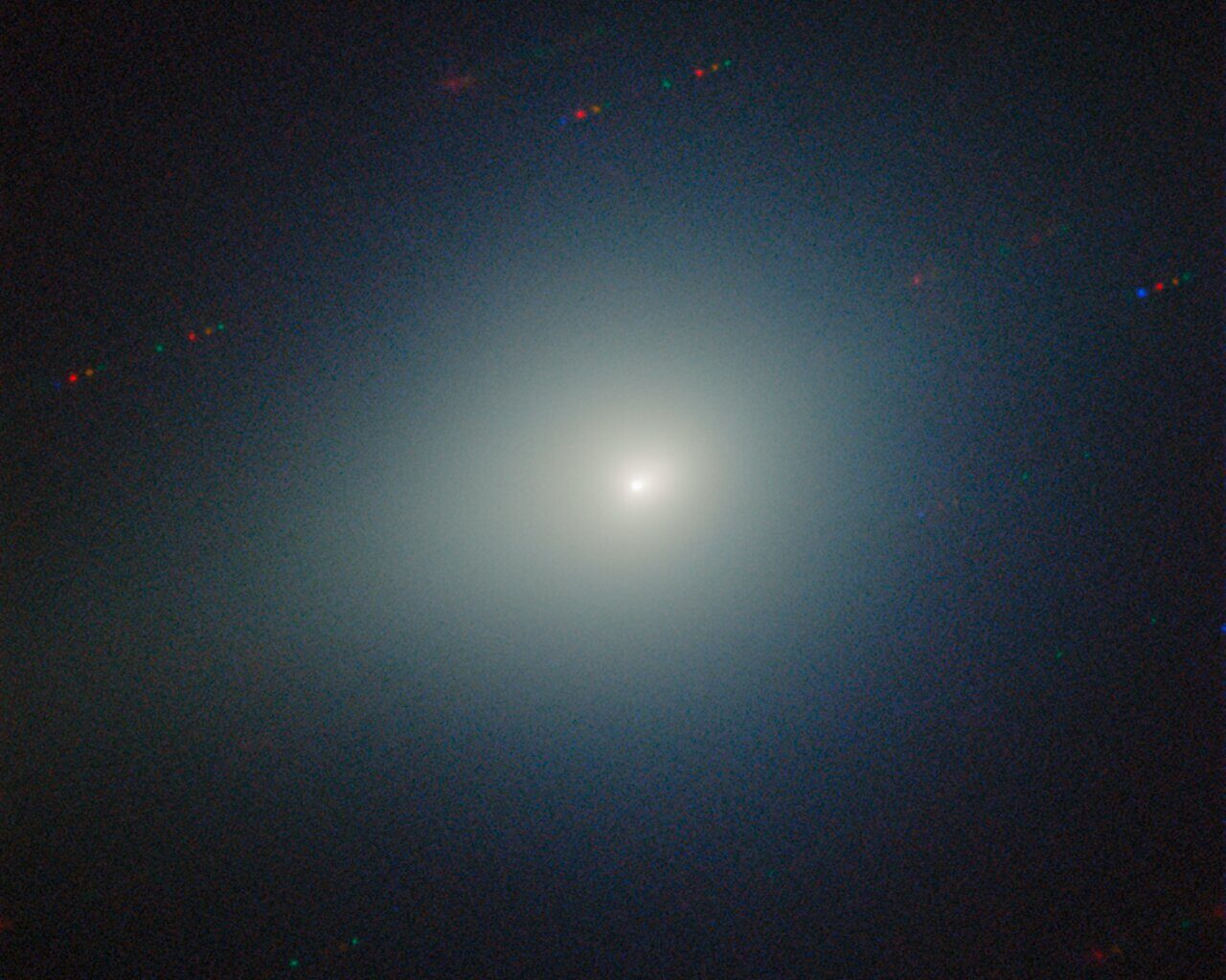 Gemini North Color Images Reveal Greenish Glow of Comet 3I/ATLAS
