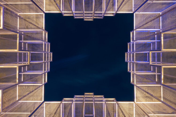 In the Blink of an Eye: 60 Light Installations Illuminate a Citywide Gallery for Noor Riyadh 2025 - Image 7 of 23