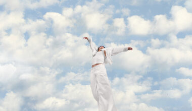 pantone names cloud dancer its color of the year 2026