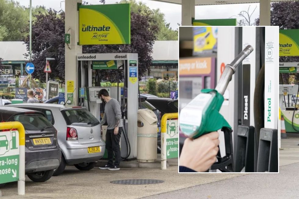 Petrol station and a fuel pump