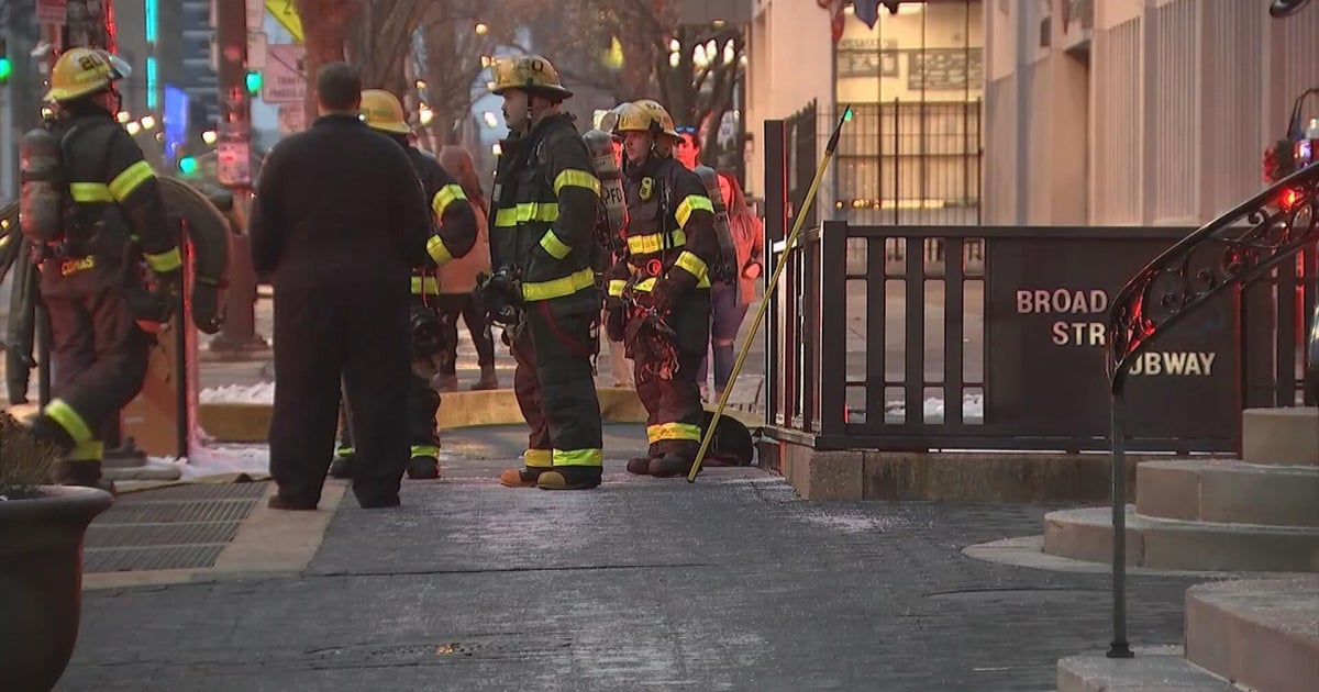 Fire forces riders to evacuate from Septa line in North Philadelphia, SEPTA says