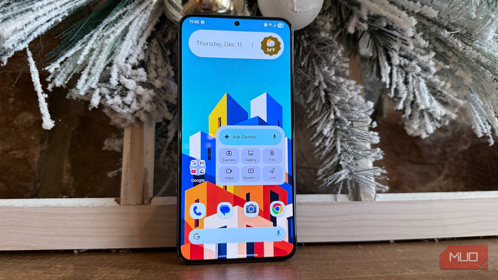I made my regular Android look just like a new Google Pixel