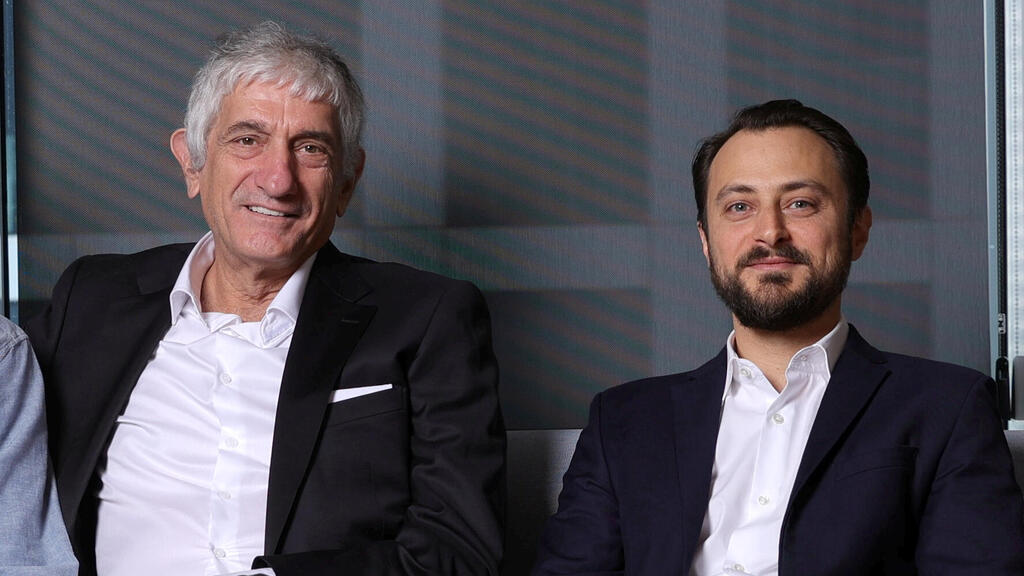 איתמר סיוון ו פרופ' ג'ון מתיו מרטיניס 