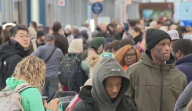 Weather continues to cause post-holiday travel woes for passengers at Chicago airports