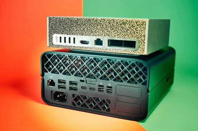 While the Spark prioritizes high-speed networking, the I/O on HP's G1a is far more pedestrian