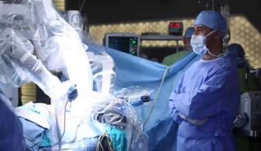 This Medical Robotics Name Wins FDA Greenlight; Stock Nears Buy Point