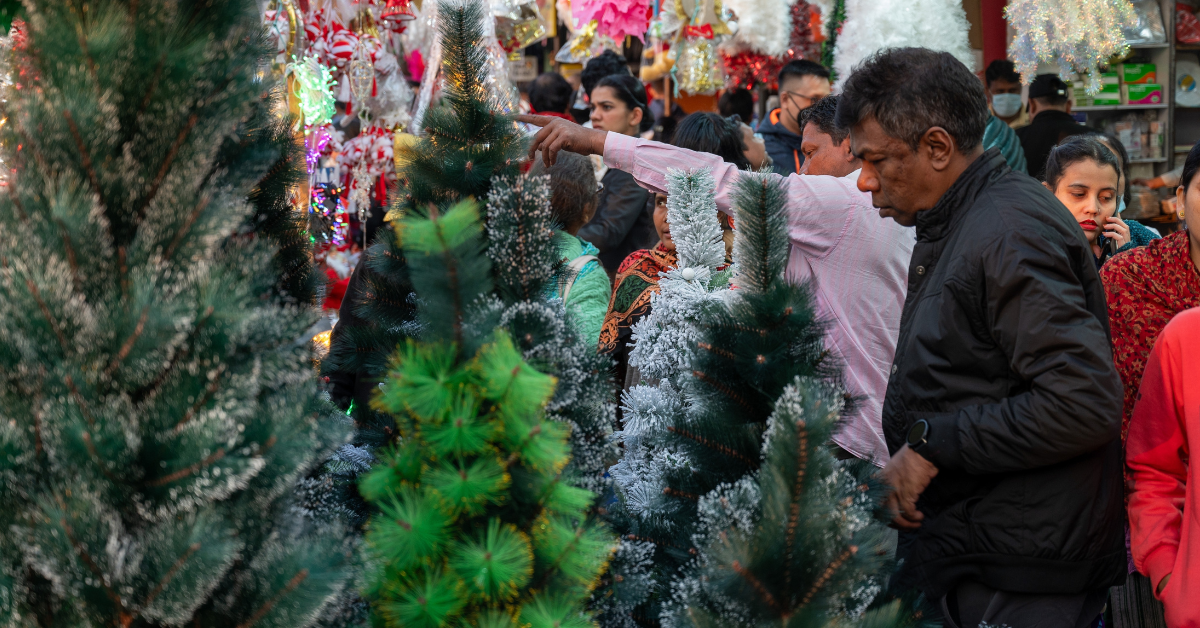 How to Shop Sustainably at Winter Markets and Avoid Single-Use Plastic