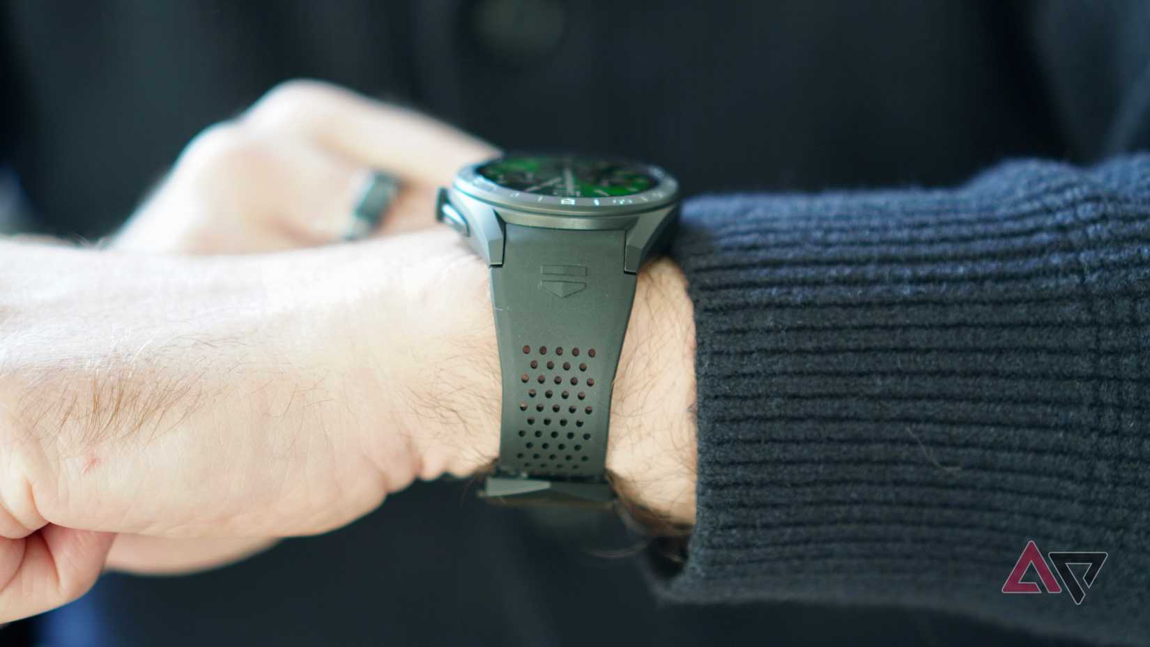 A person wearing the Tag Heuer Connected Calibre E5