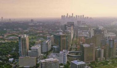 Houston's health care sector will drive job growth in 2026, report predicts