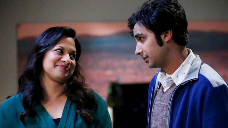 Anu (Rati Gupta) smiling at Raj (Kunal Nayyar) on 