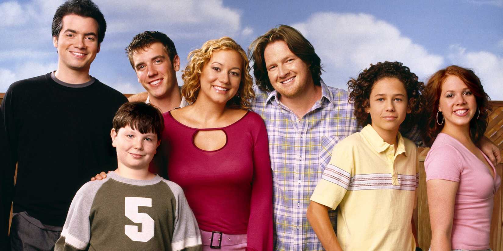 The central cast of the sitcom Grounded for Life